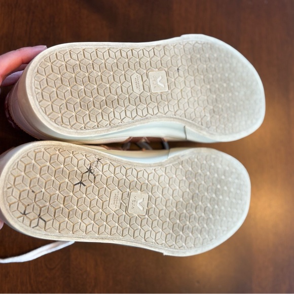 Veja Campo Chromefree Leather Sneakers - Picture 8 of 10